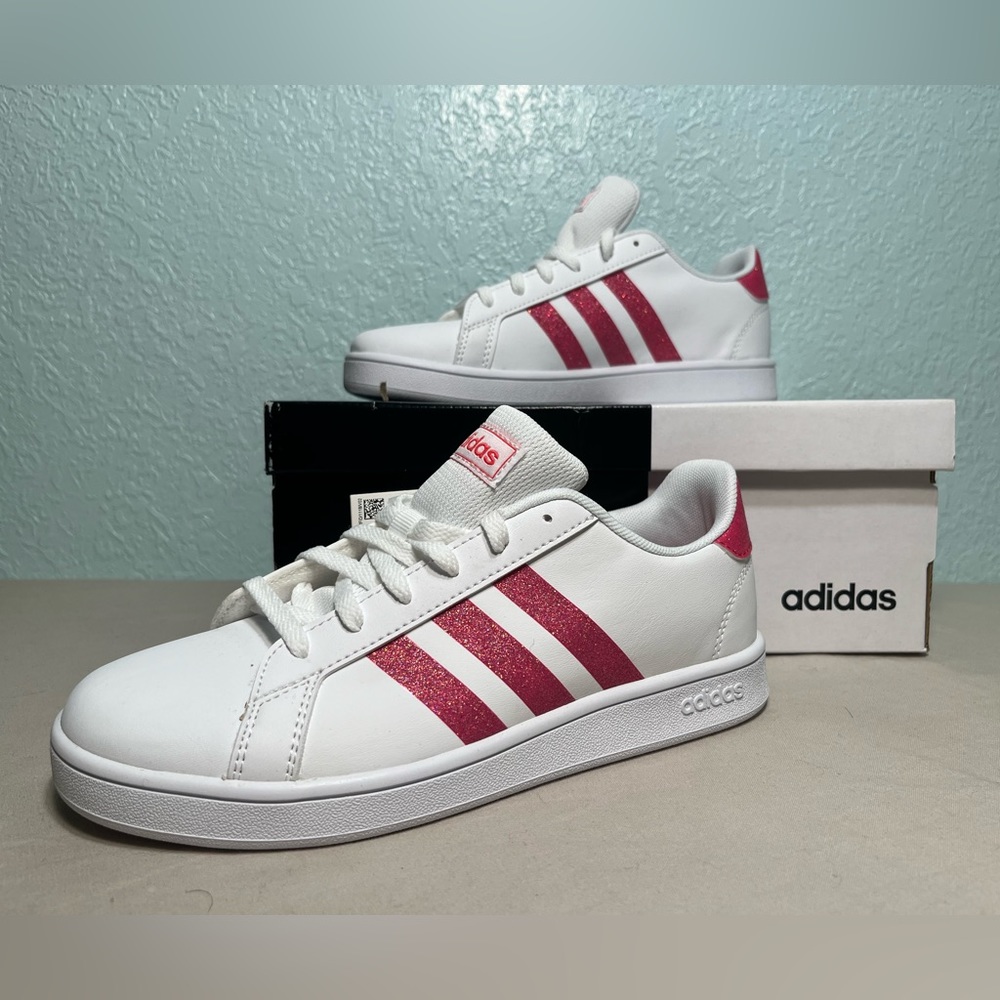 ADIDAS Grand Court Sneakers White & Pink Glitter in Women’s 5.5/Kids Size 4 NIB